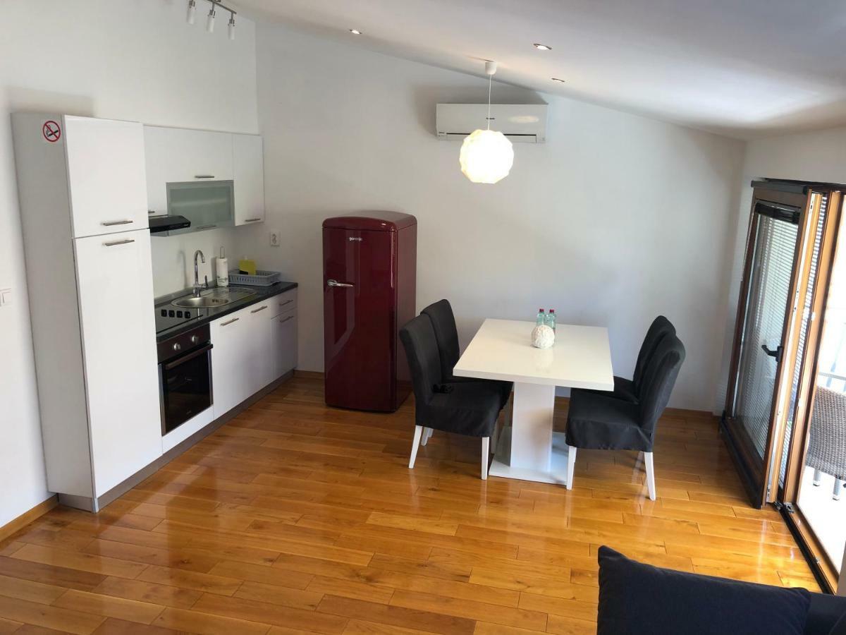 Apartment Novigrad Holiday Exterior photo