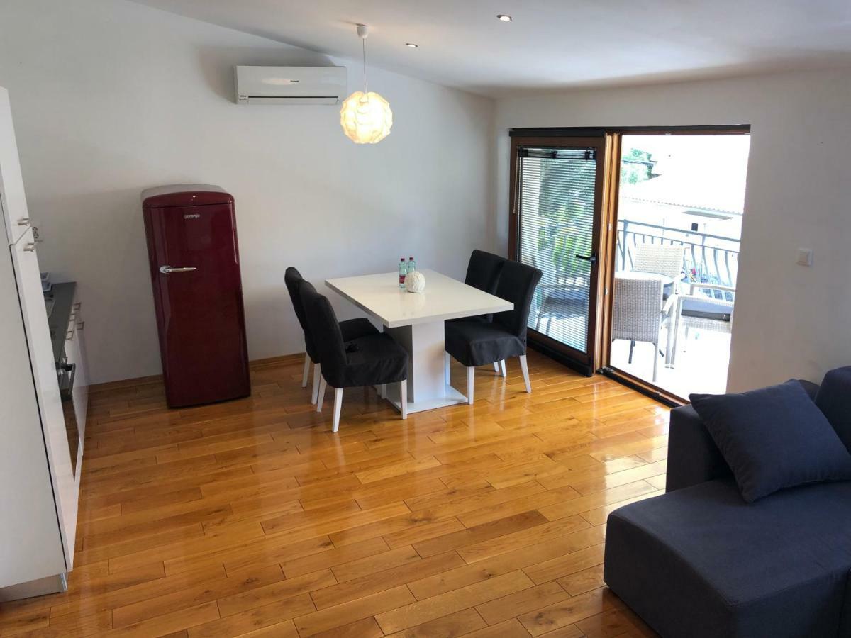 Apartment Novigrad Holiday Exterior photo
