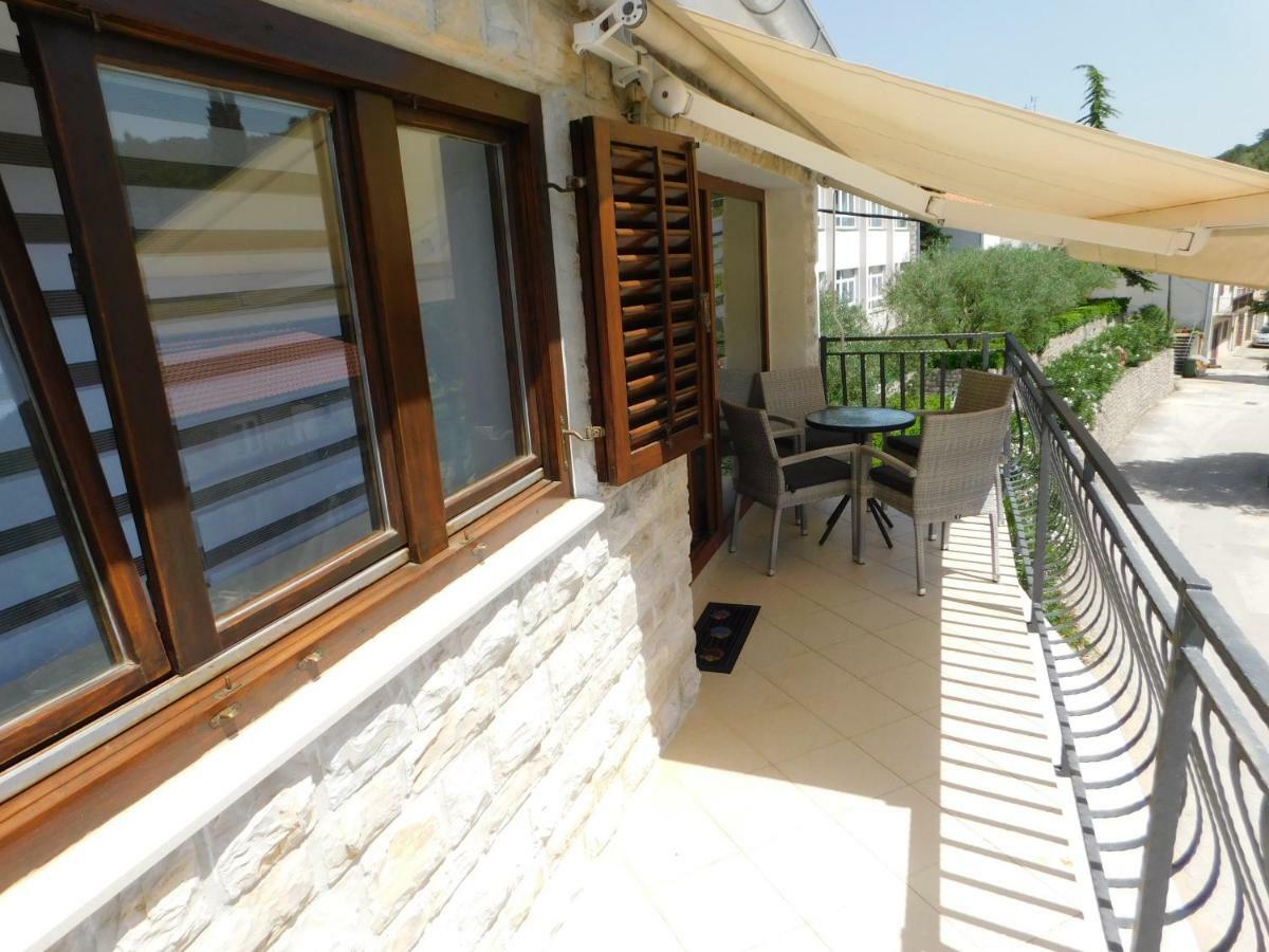 Apartment Novigrad Holiday Exterior photo