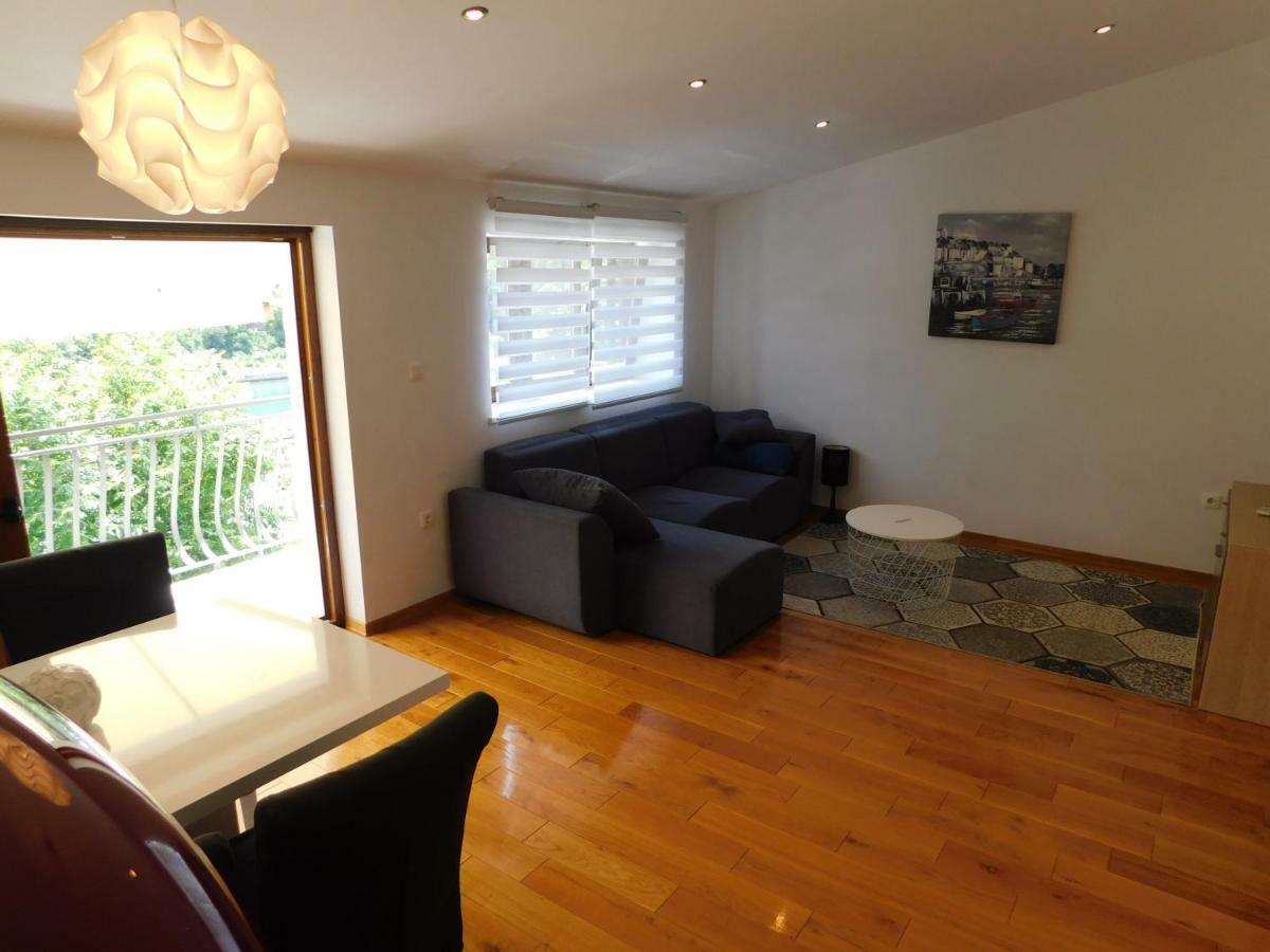 Apartment Novigrad Holiday Exterior photo